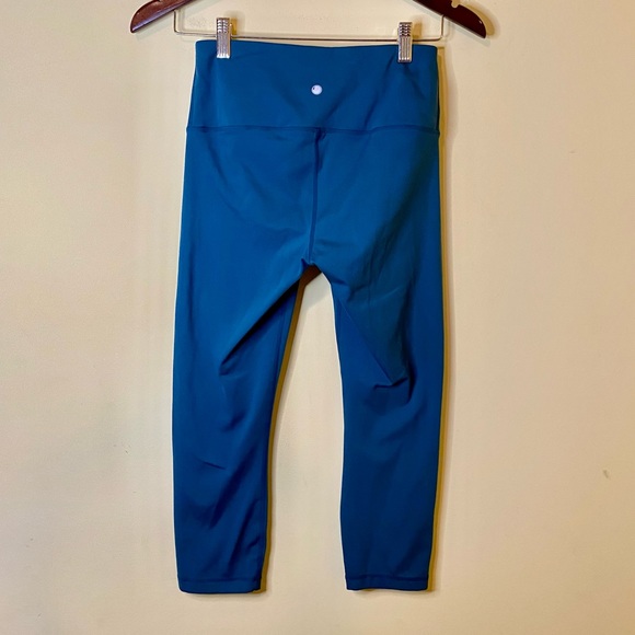 Yogalicious Lux Soft Comfy Crop Leggings Size Small - Picture 6 of 8